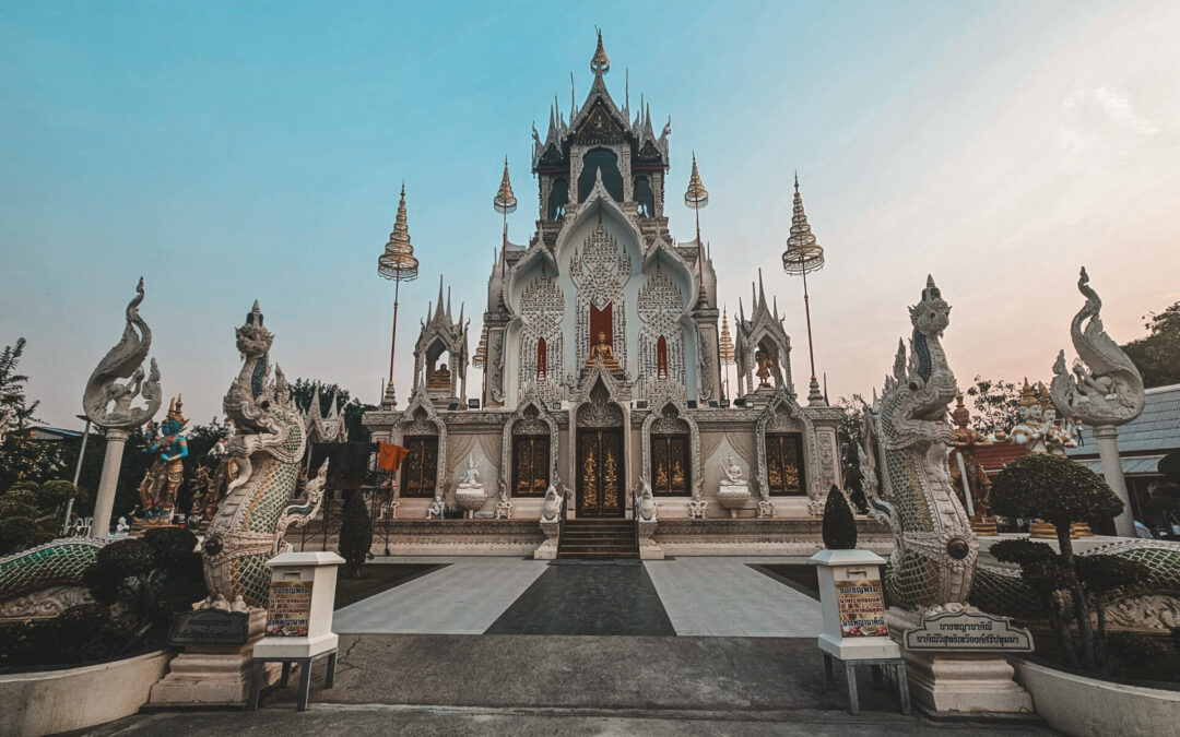 L’authentique Phetchaburi, ancienne cité royale et territoire des singes