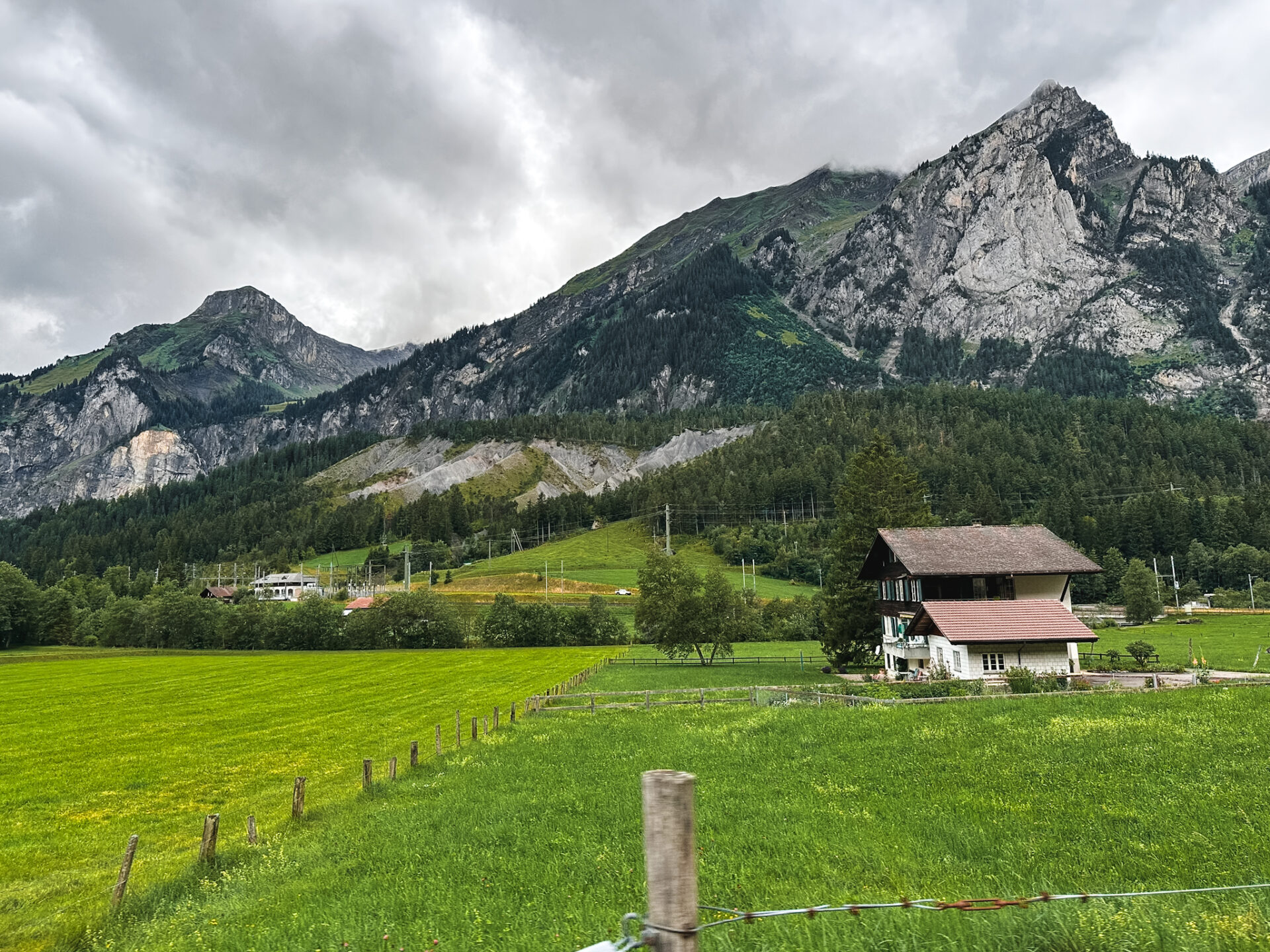 Départ randonnée Pic Chaussy, Suisse