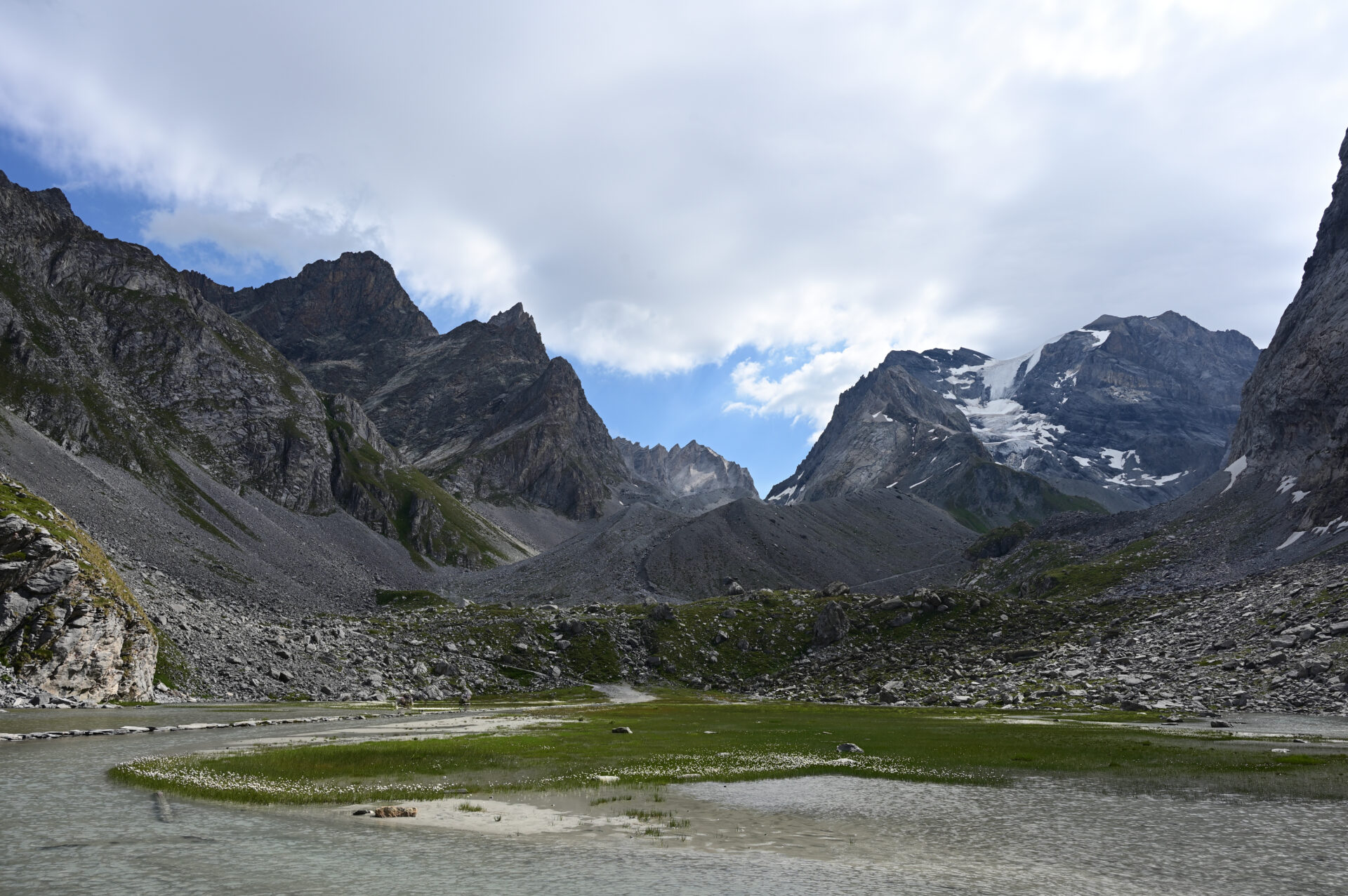 Le lac des vaches dans le massif de la Vanoise