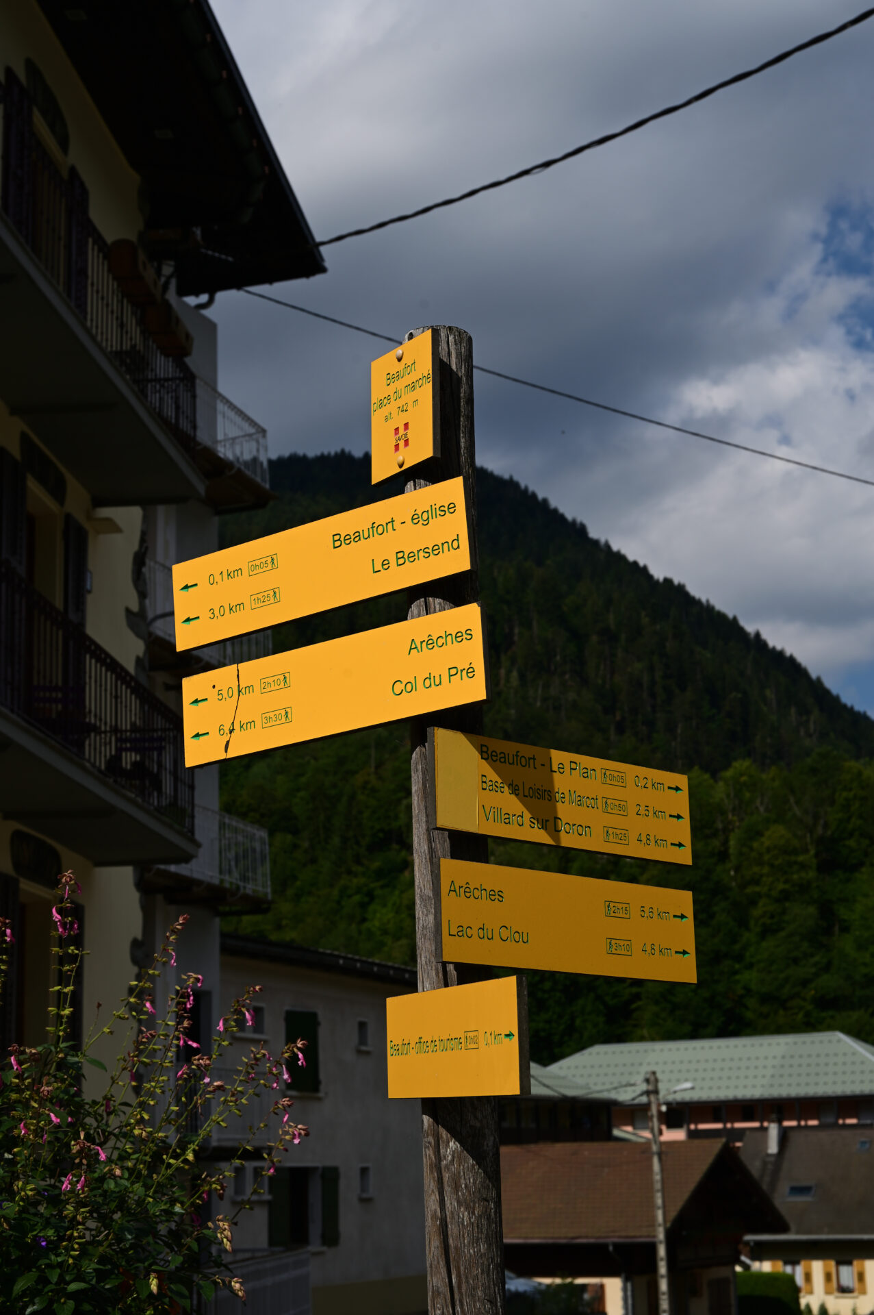 Chemin de randonnée depuis le village de Beaufort
